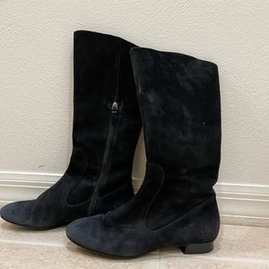 Via Spiga all leather boots in black.